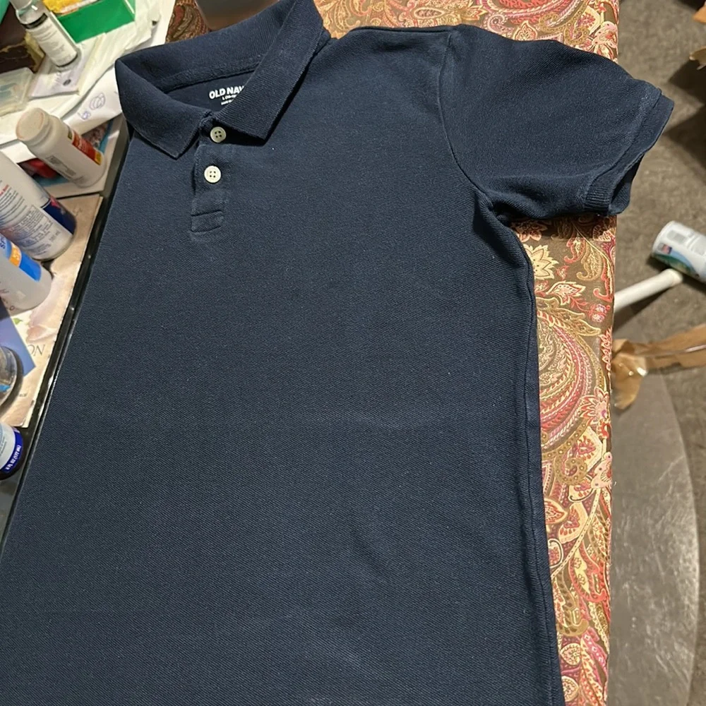 Old Navy kids large (10 to 12) navy short sleeve shirt.